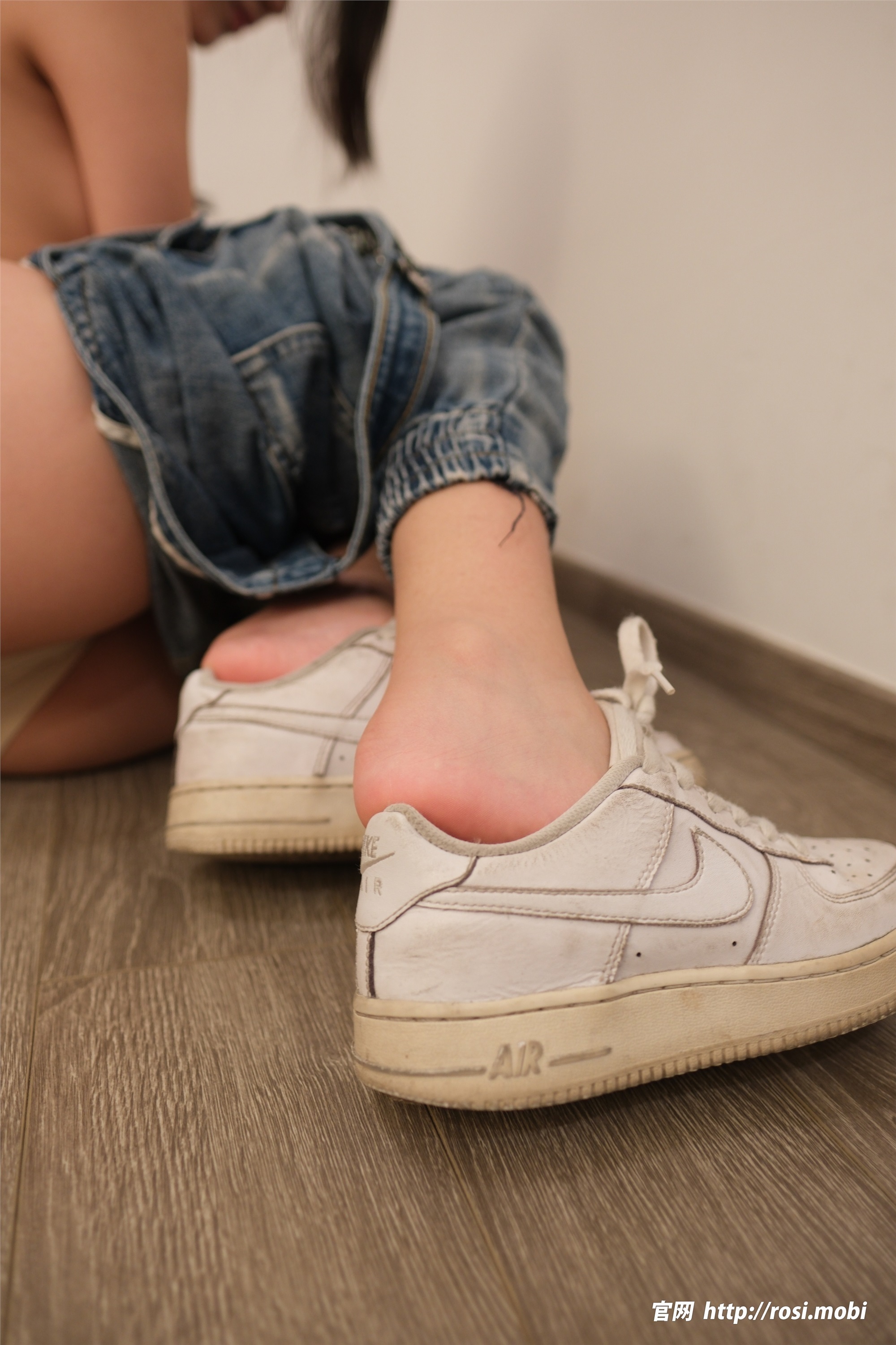 ROSI写真 2025.05.30 NO.4925